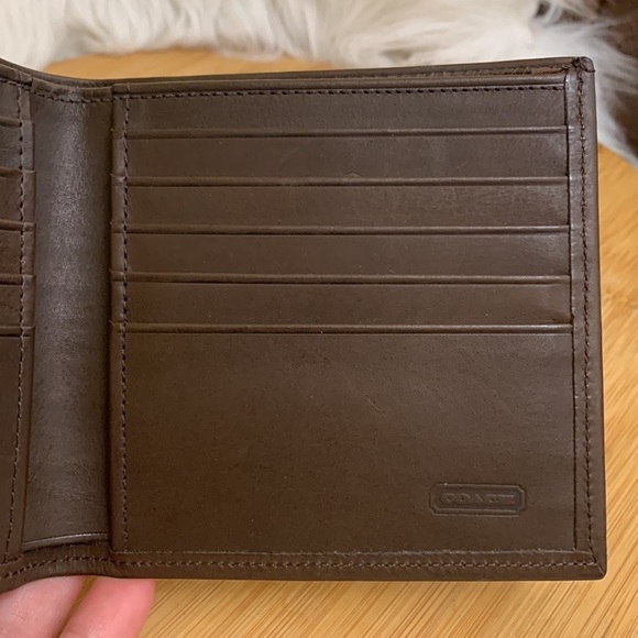 Coach Vintage 80’s Water Buffalo Leather Slim Billfold Wallet + Mini Coach Book - Picture 6 of 17